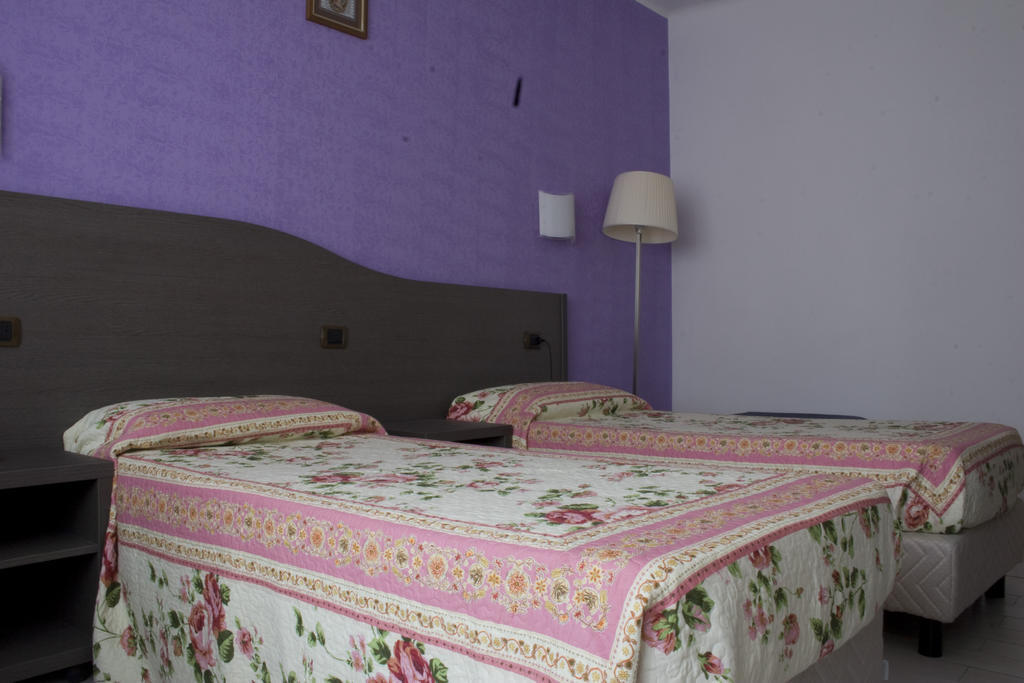 Hotel Renato เซสโต ซานโจวันนี ภายนอก รูปภาพ