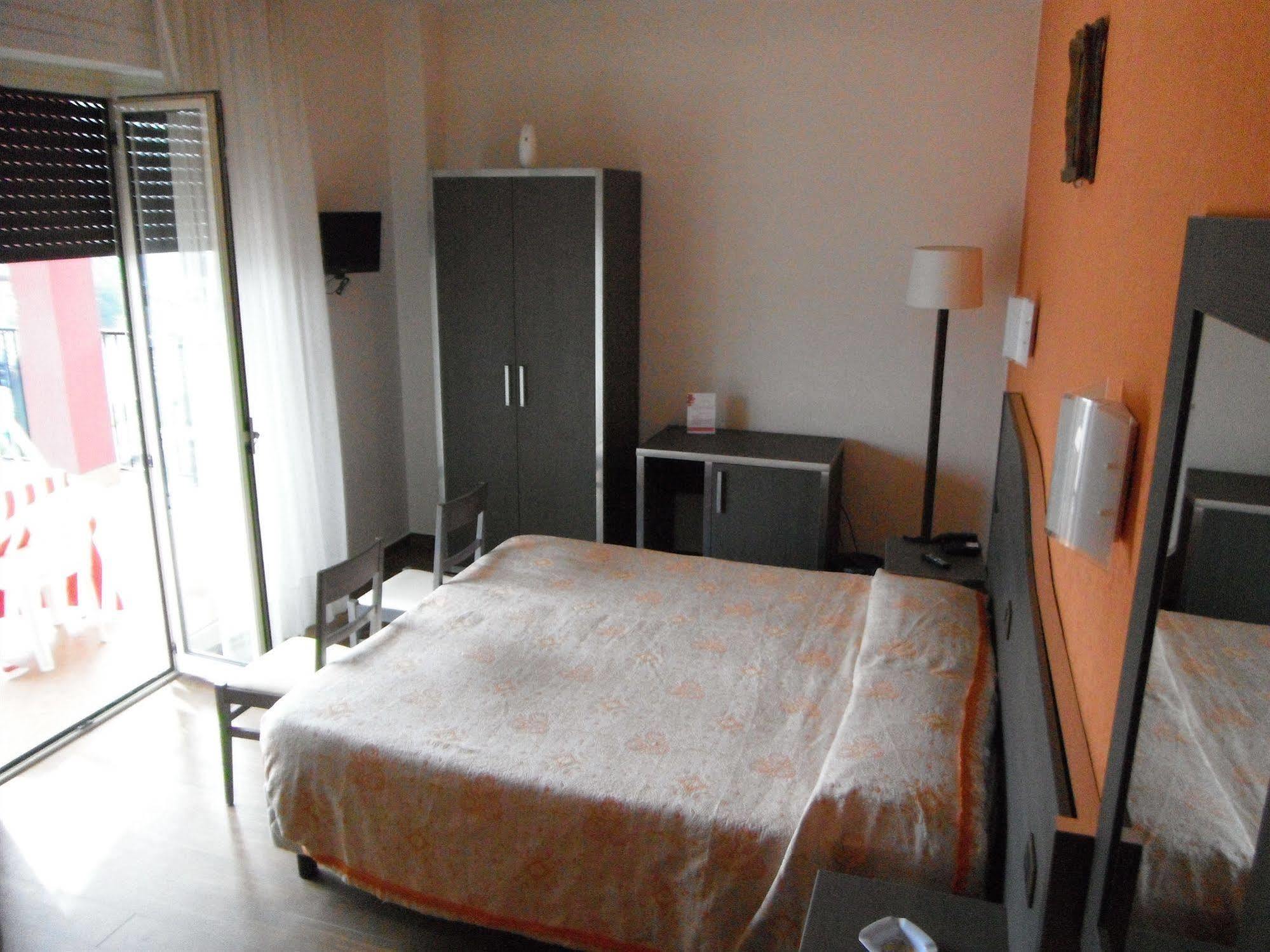 Hotel Renato เซสโต ซานโจวันนี ภายนอก รูปภาพ